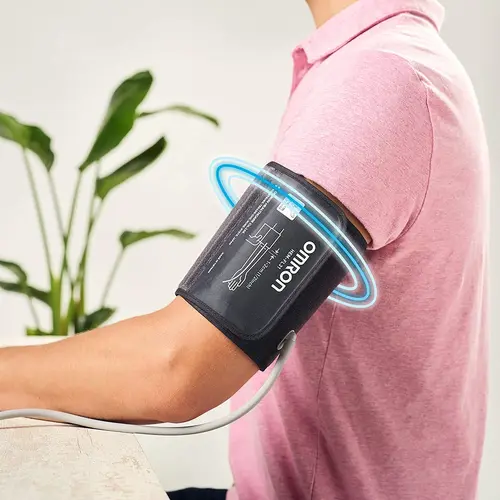 omron hem 7156t with bluetooth®, 360° accuracy intelliwrap™ cuff & storage bag omron hem 7156t with bluetooth®, 360° accuracy intelliwrap™ cuff & storage bag